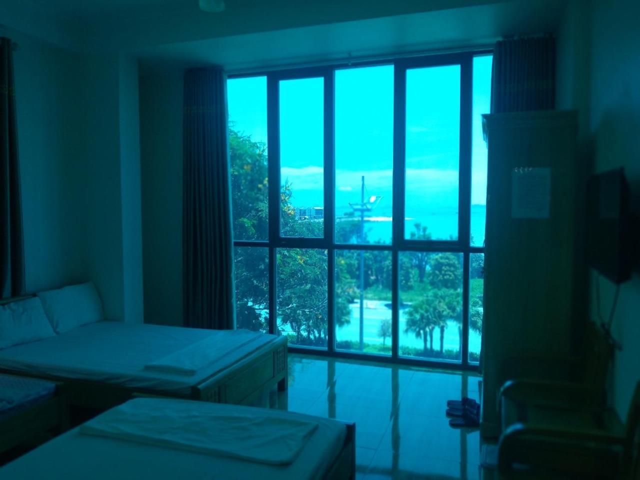 Gate Tuan Chau Hotel Ha Long Buitenkant foto